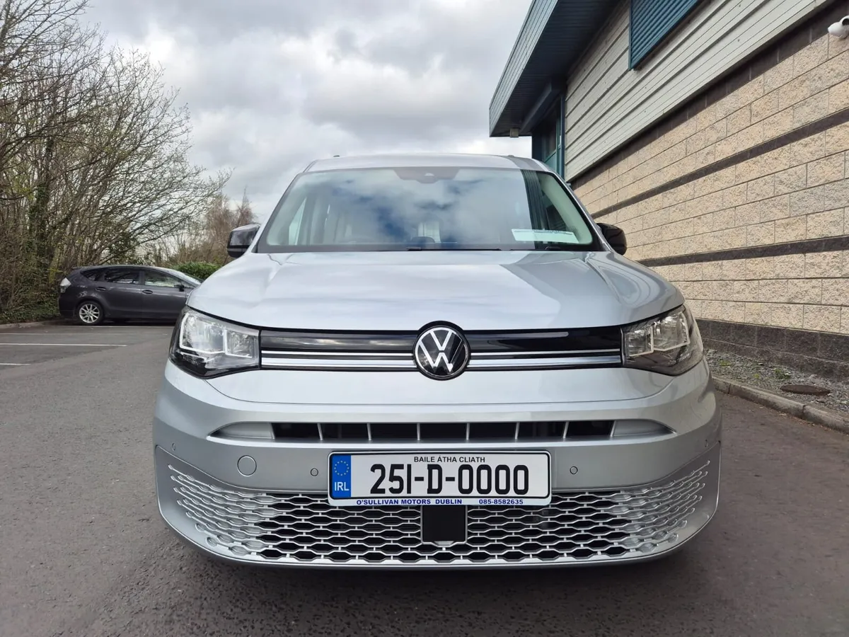 VW CADDY LIFE / 2.0 DIESEL / 2025 / 7 SEAT / AUTO - Image 2