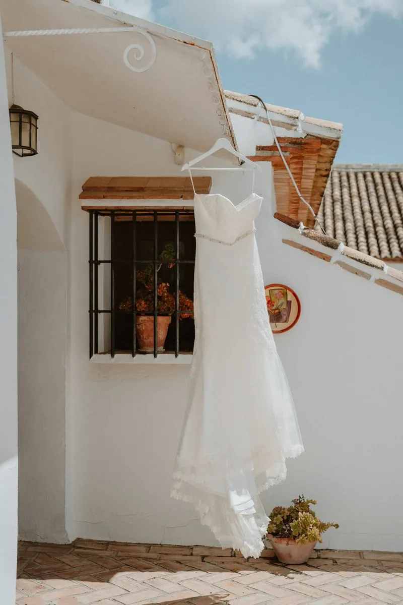 Enzoani Wedding Dress with Lace Train - Image 4