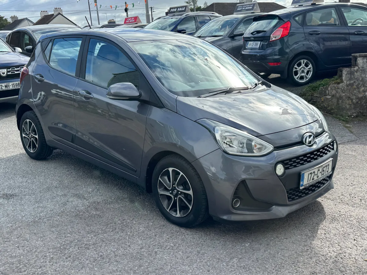 Hyundai i10 Ideal City Car - Image 2