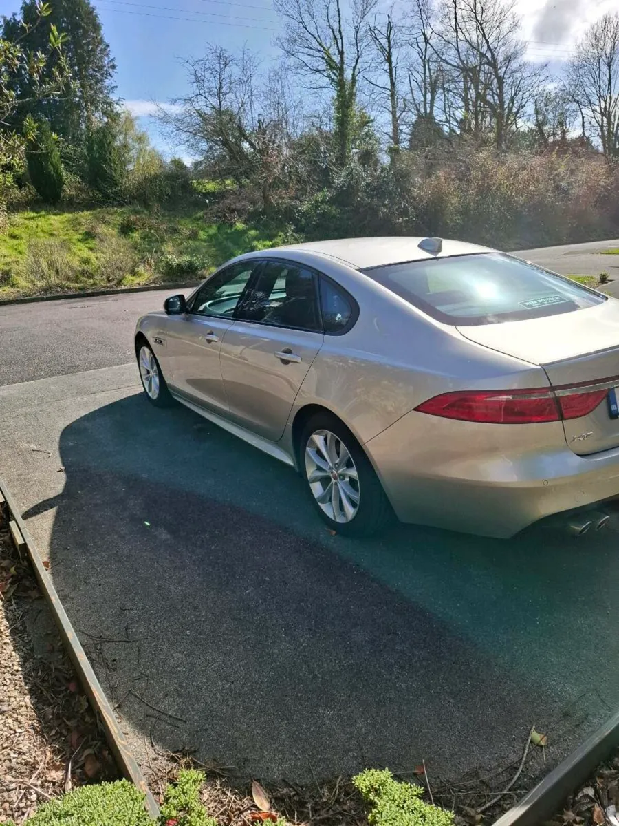 Jaguar XF 2.OD R Sport Auto 2017 - Image 4