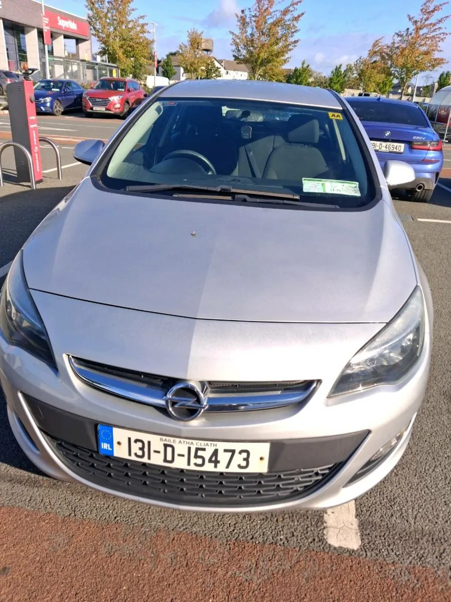 Opel astra 13 saloon - Image 1