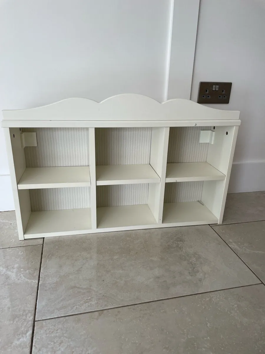 Children’s shelving - Image 2