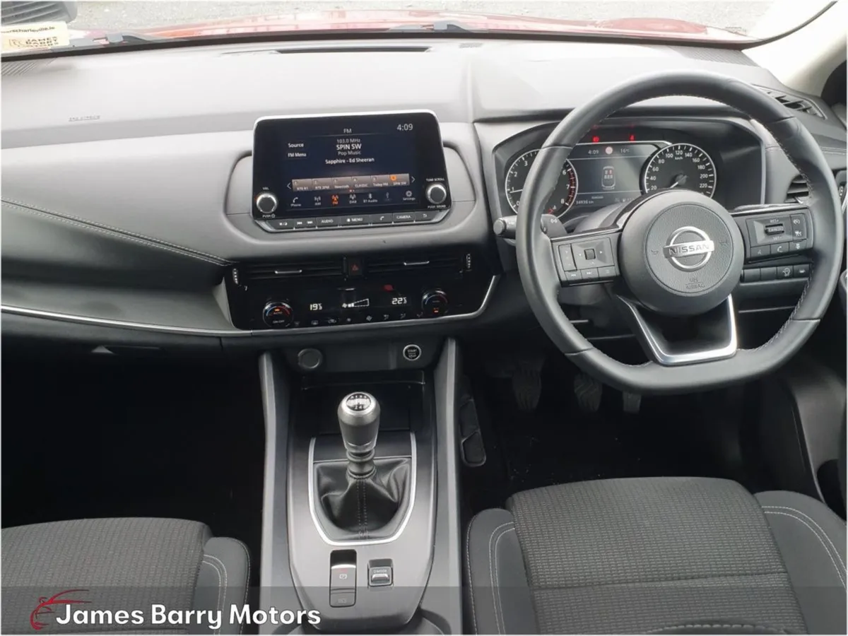 Nissan QASHQAI 1.3 PET Mild Hybrid SV - Image 3