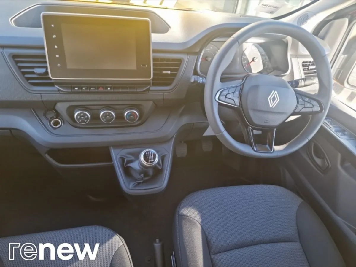 Renault Trafic Ll30 Blue dCi 130 Start Panel Van - Image 2