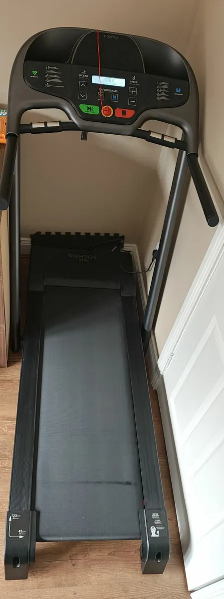 Treadmill-Domyos T520b - Image 1