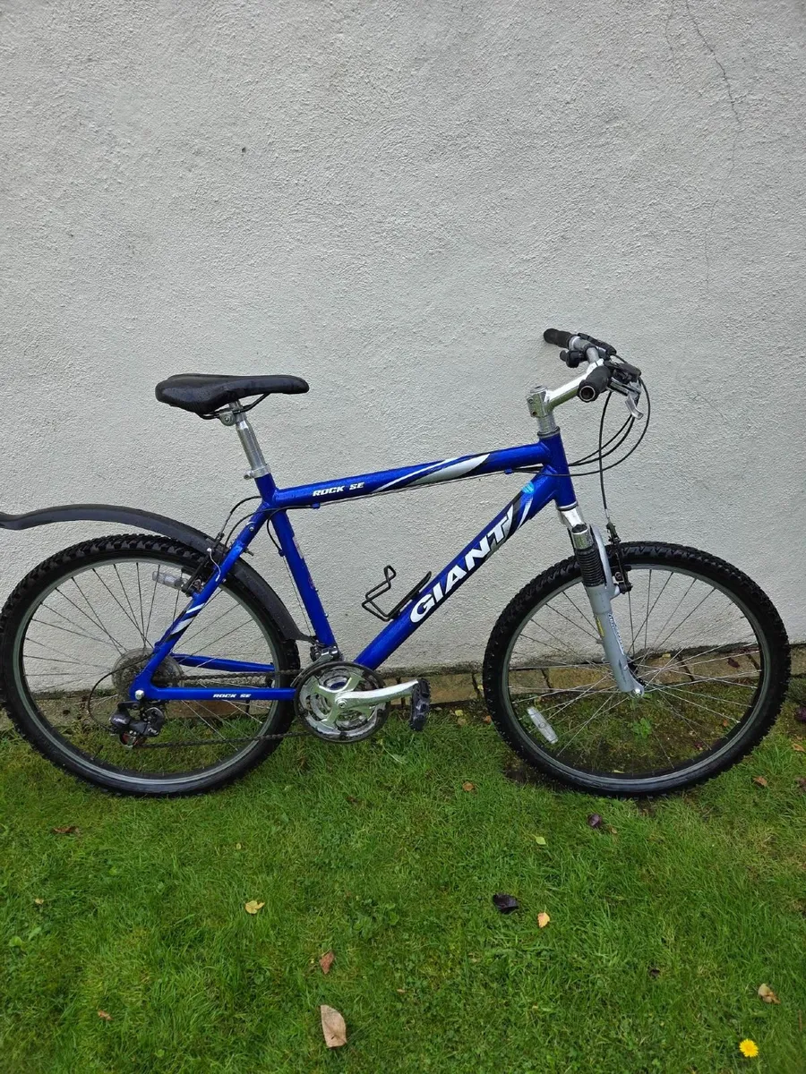 Giant Rock SE Mountain Bike - Image 2