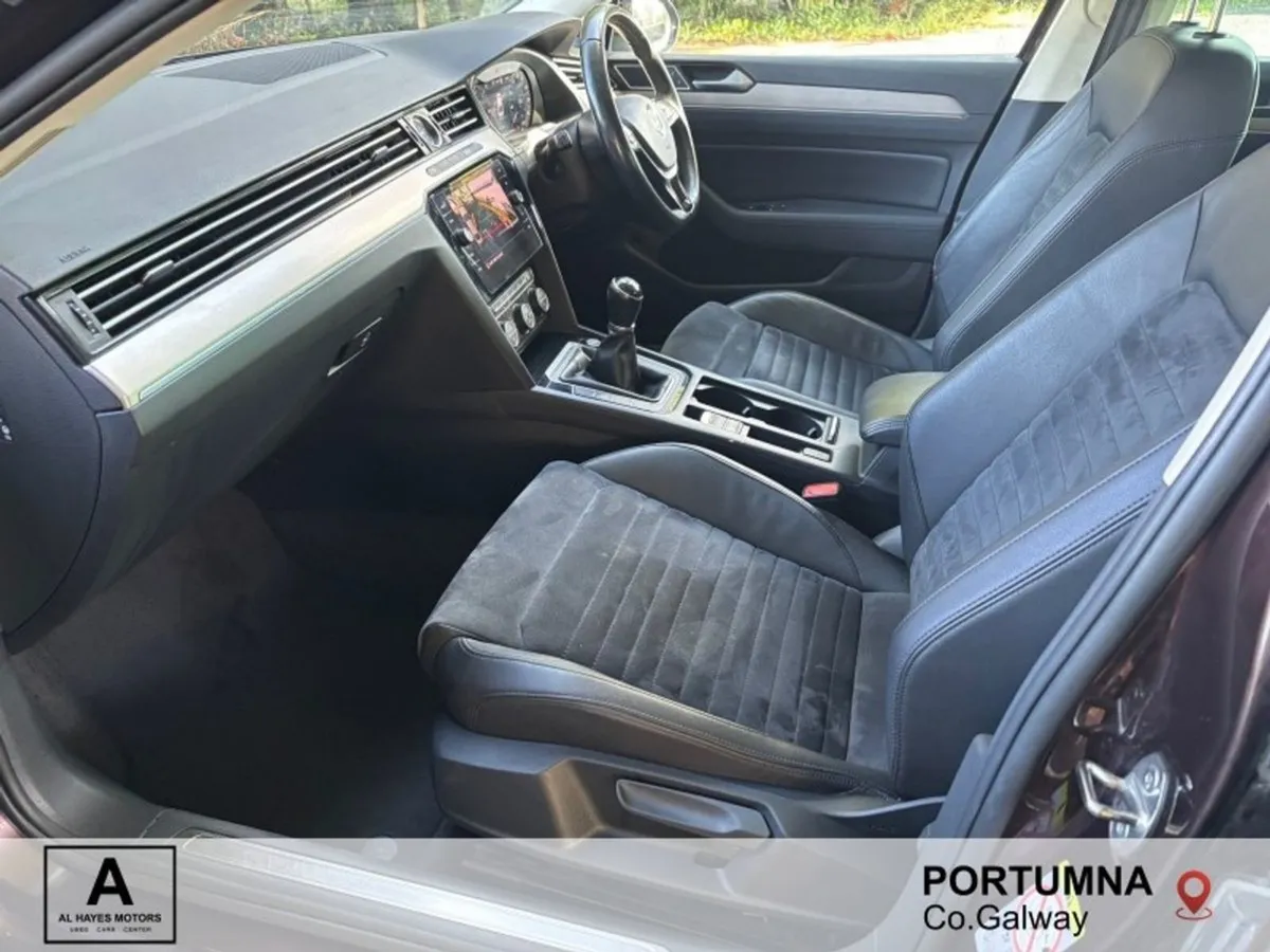 Volkswagen Passat Highline 1.6 TDI 6speed 120BHP - Image 4
