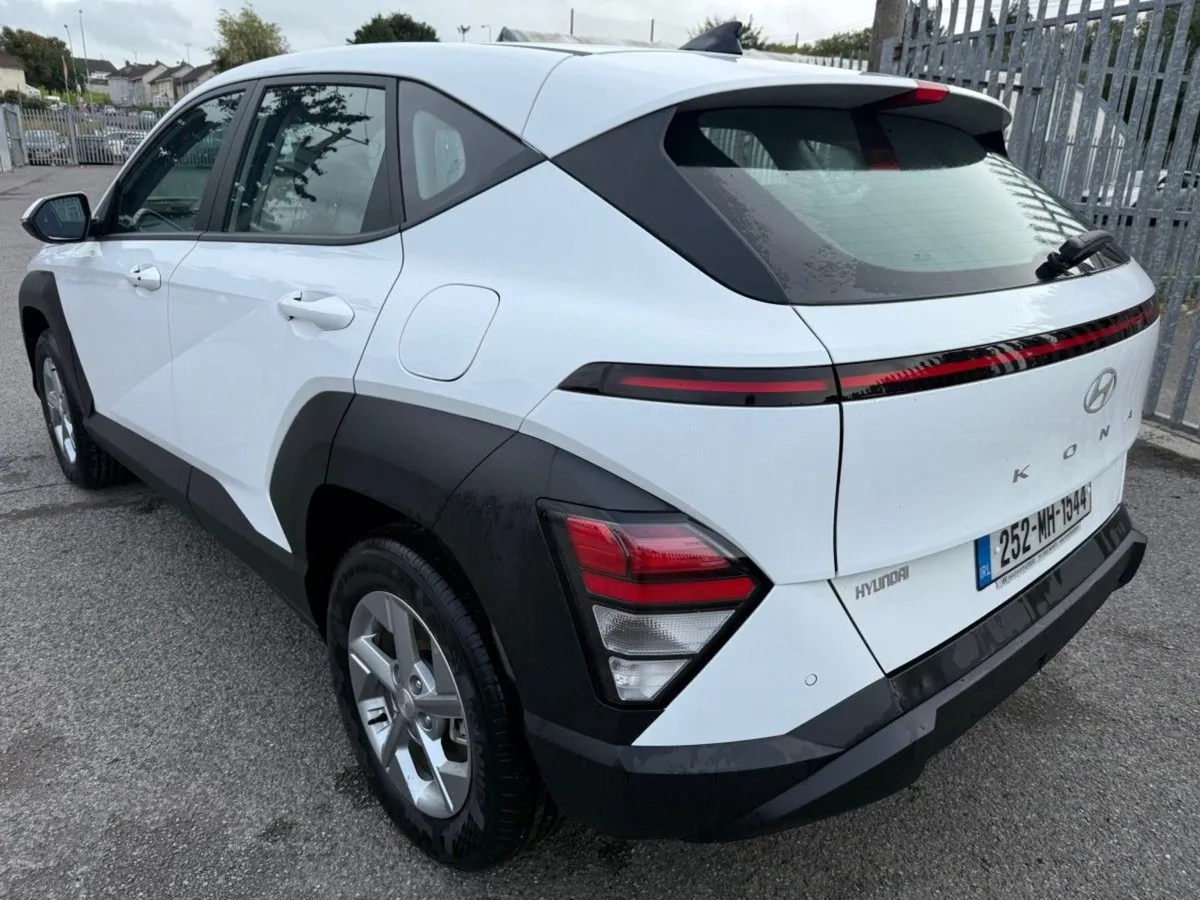 Hyundai Kona HEV Signature  pre REG Delivery Mile - Image 4