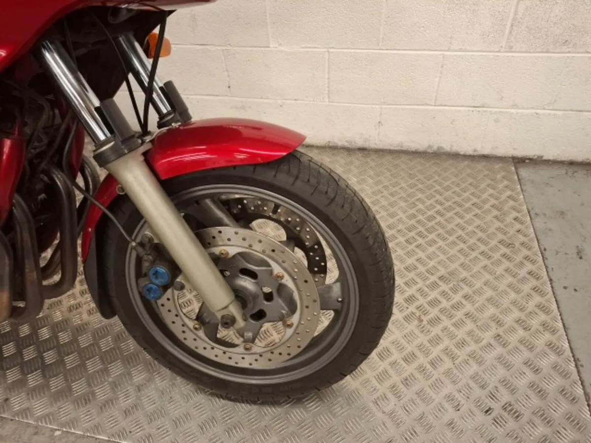 YAMAHA Diversion 900 2001 - Image 3