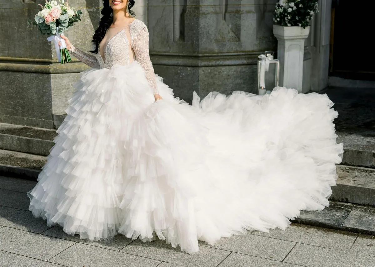 Wedding dress for sale - Image 3