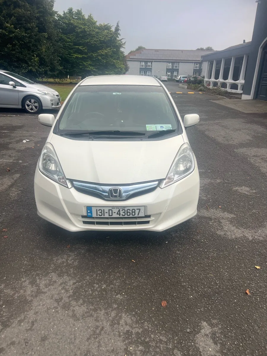 Car - Image 1