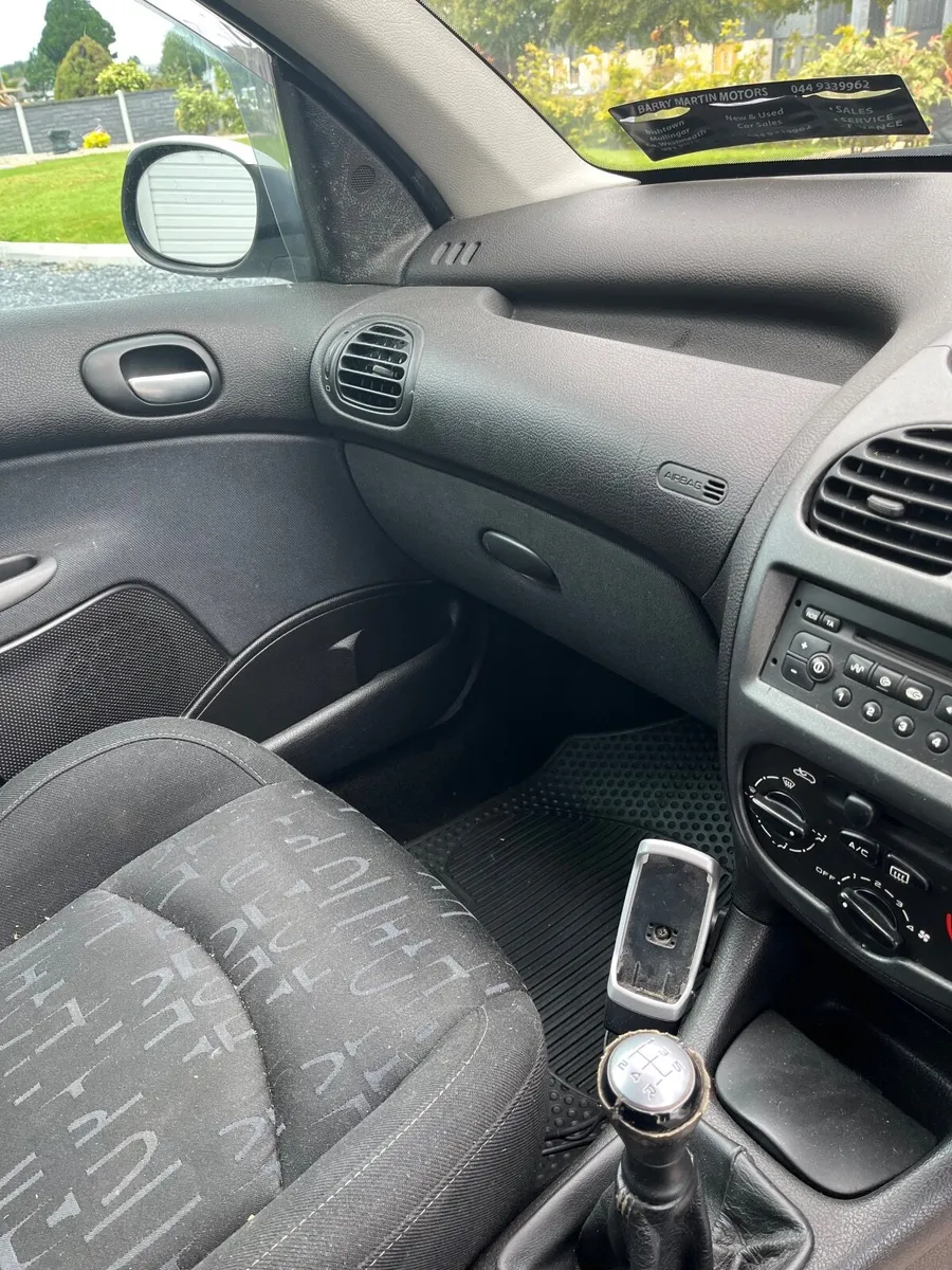 Peugeot 206 2003 - Image 1