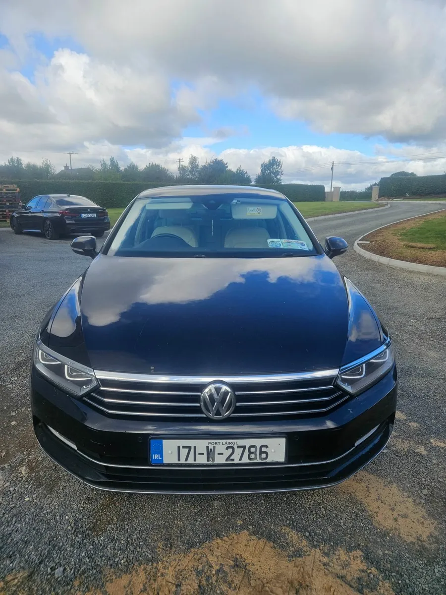 Volkswagen Passat 2017 - Image 3