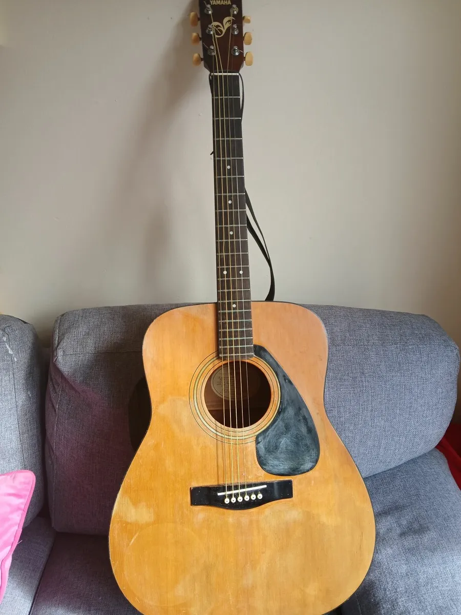 Old Yamaha guitar - Image 1