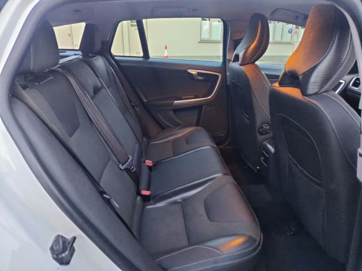 Volvo v60 full NCT - Image 2