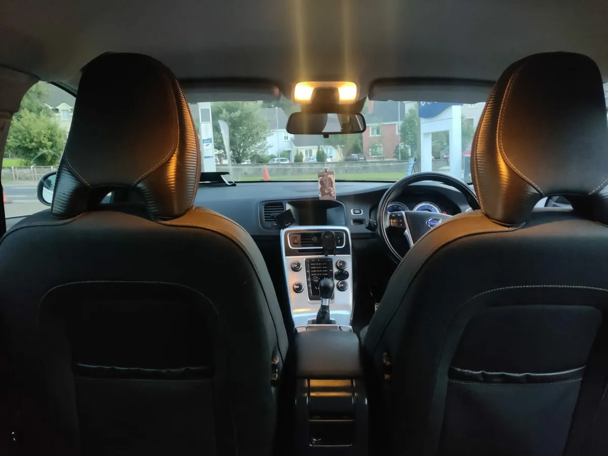 Volvo v60 full NCT - Image 3