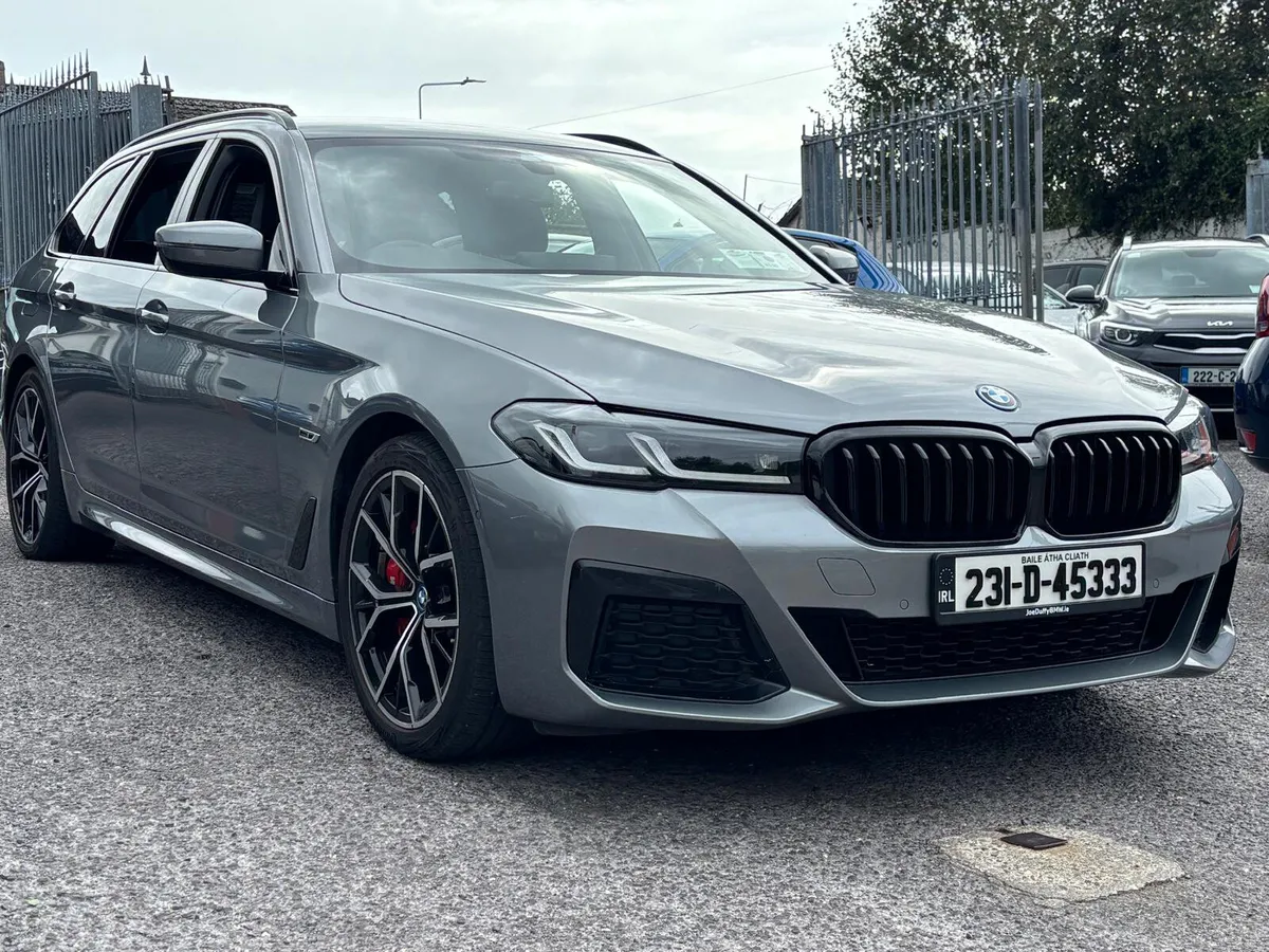 BMW 5-Series 2023  M  SPORT PRO  HYBRID  AUTO - Image 1