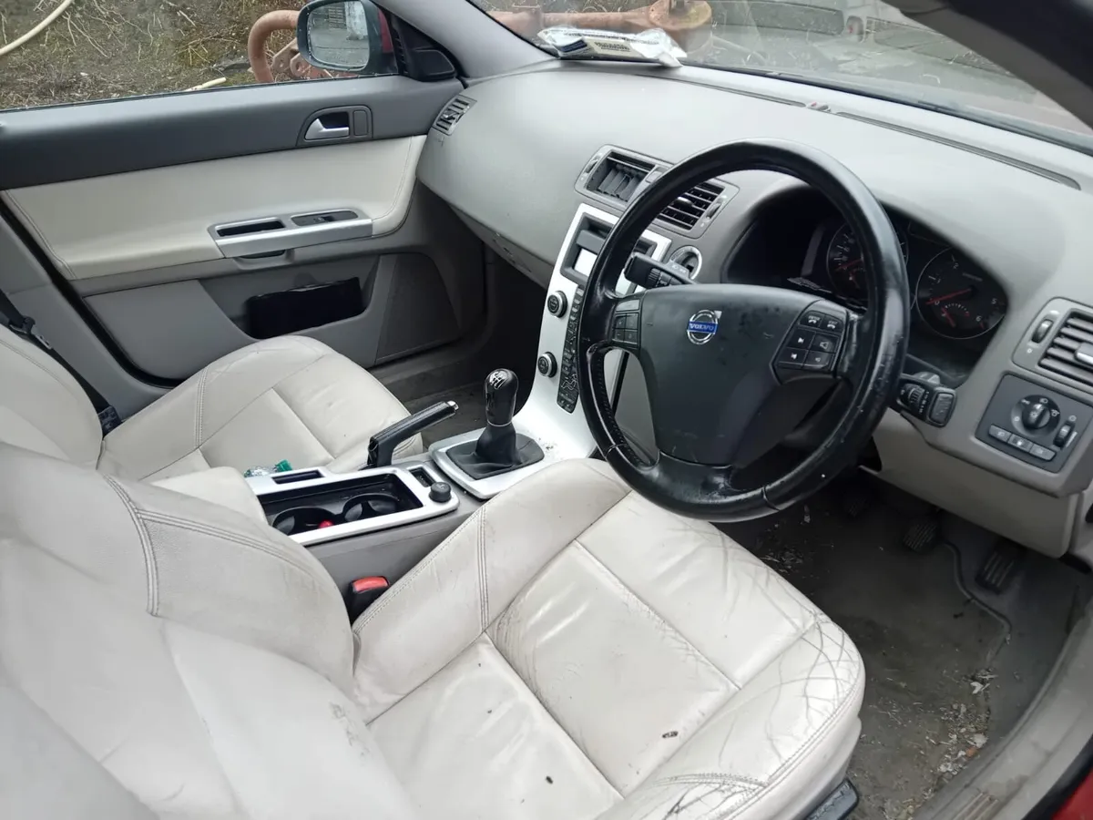 Volvo s40 - Image 2
