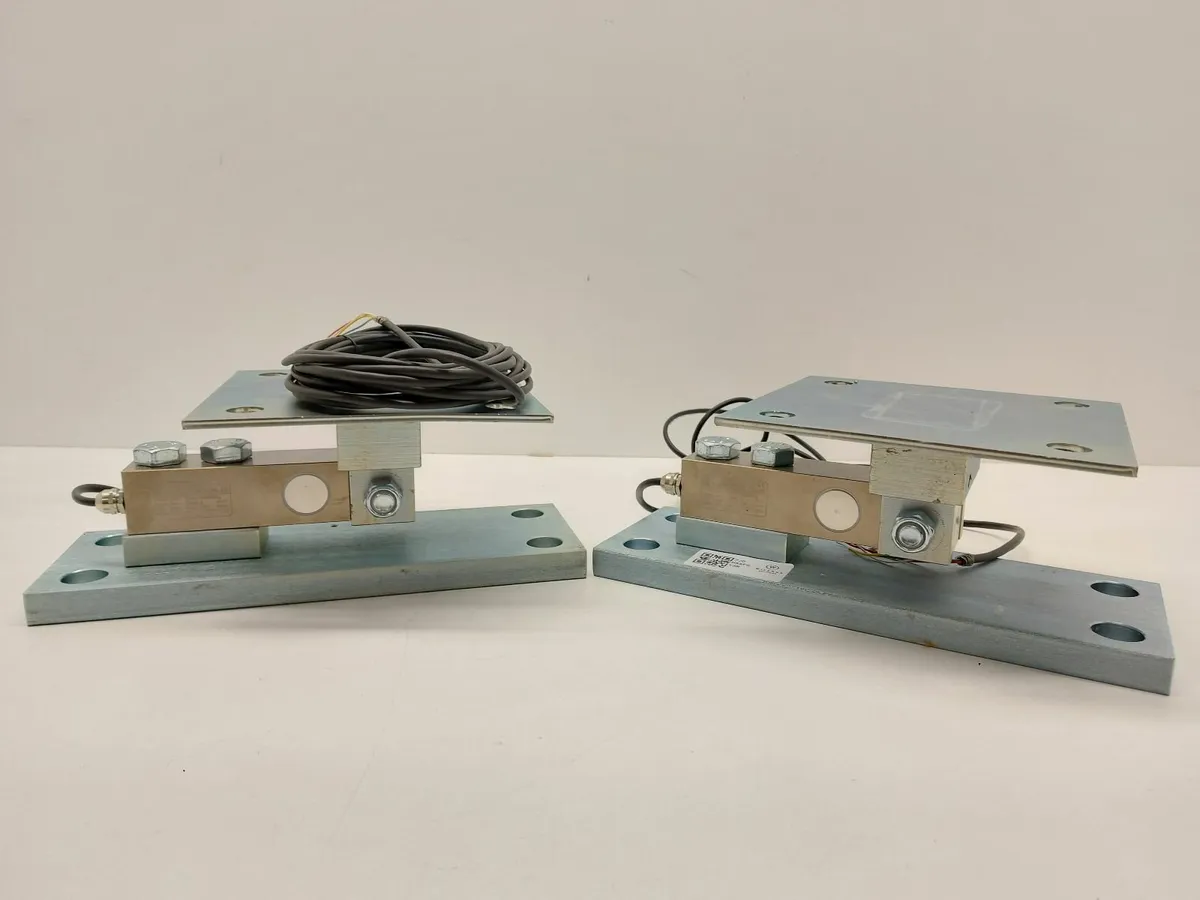 Online Auction Of A Load Cell  With Plate & More! - Image 1