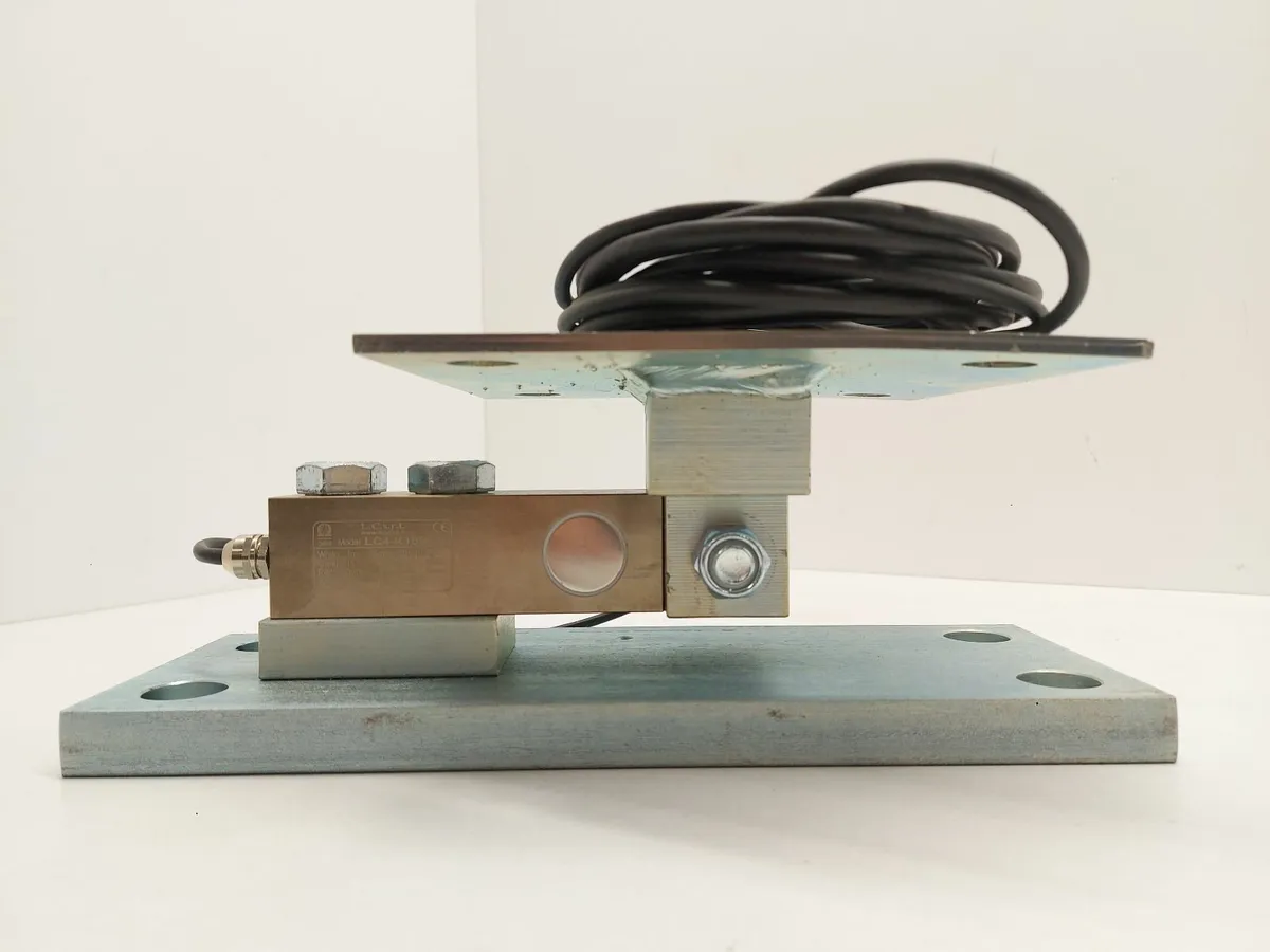 Online Auction Of A Load Cell  With Plate & More! - Image 2