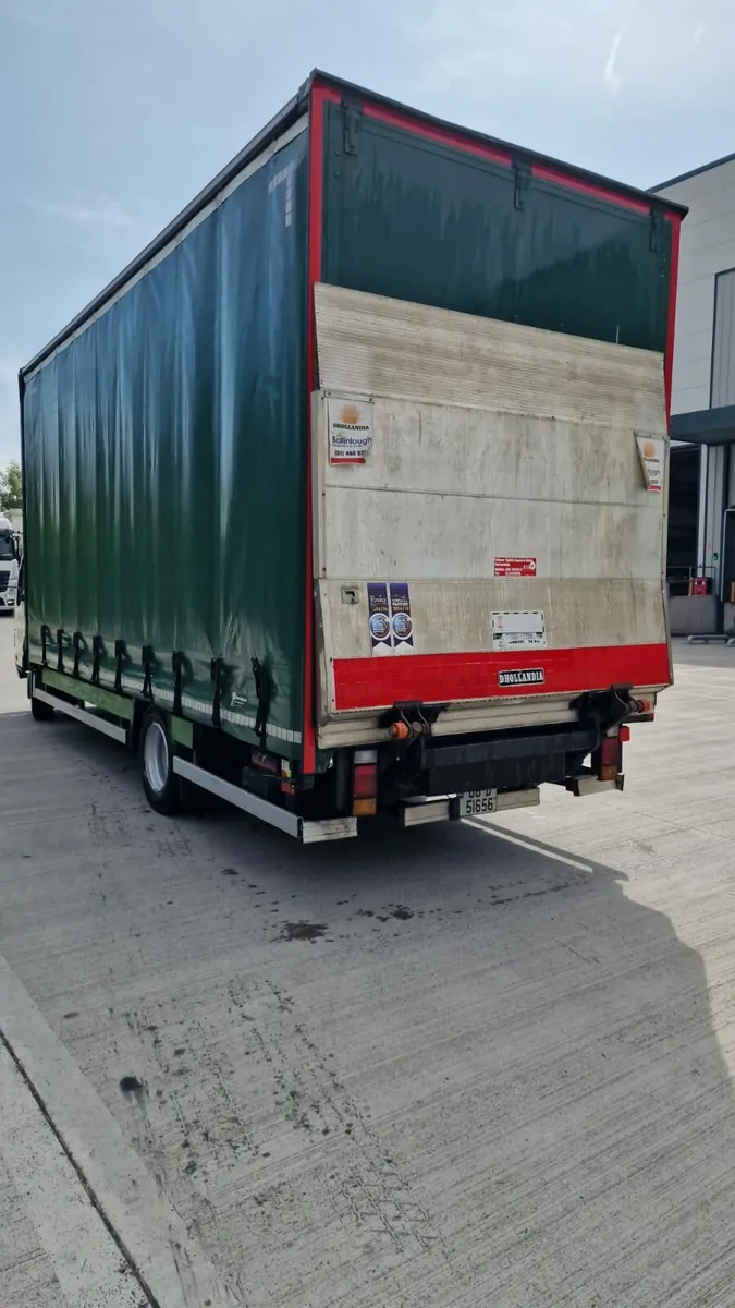 Isuzu 7.5 tonne curtainsider - tested June 26 - Image 3
