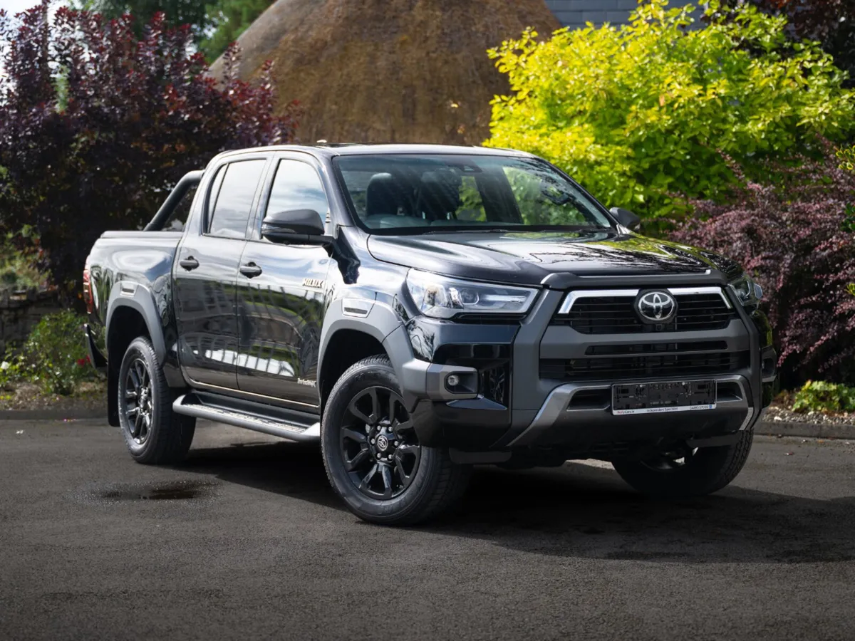 2025 Toyota HILUX INVINCIBLE X 2.8 Diesel Auto - Image 1