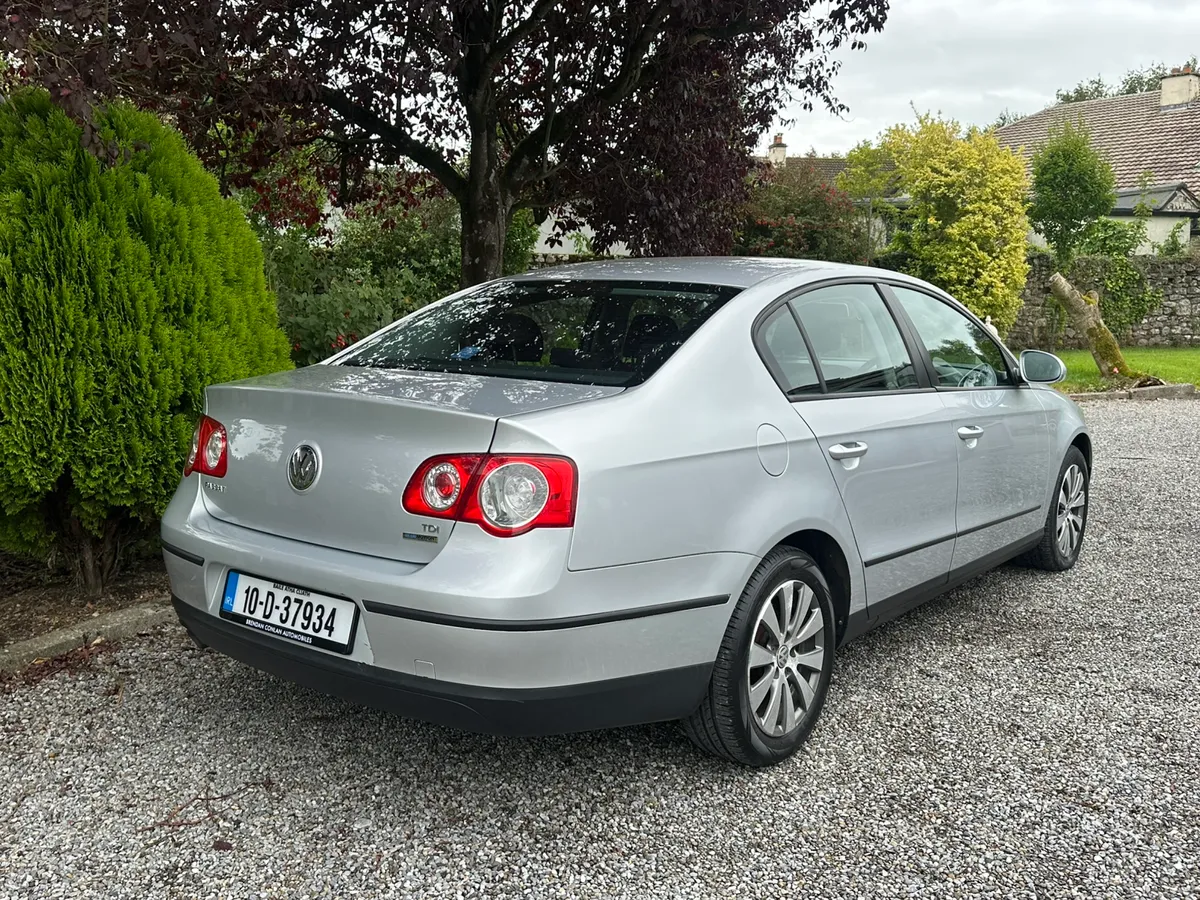 VW Passat Low Mileage 1 Owner - Image 4