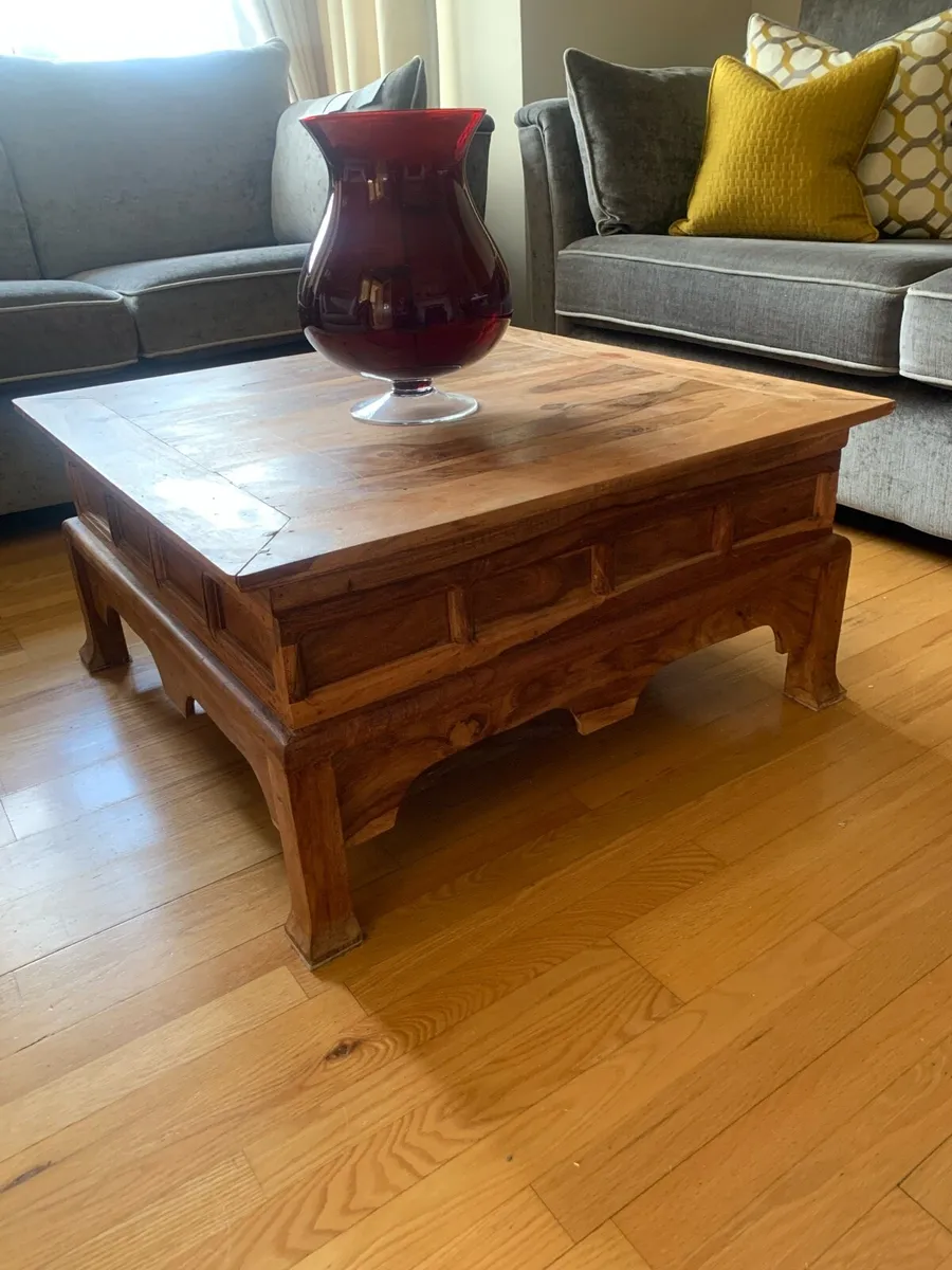 Coffee table - Image 1