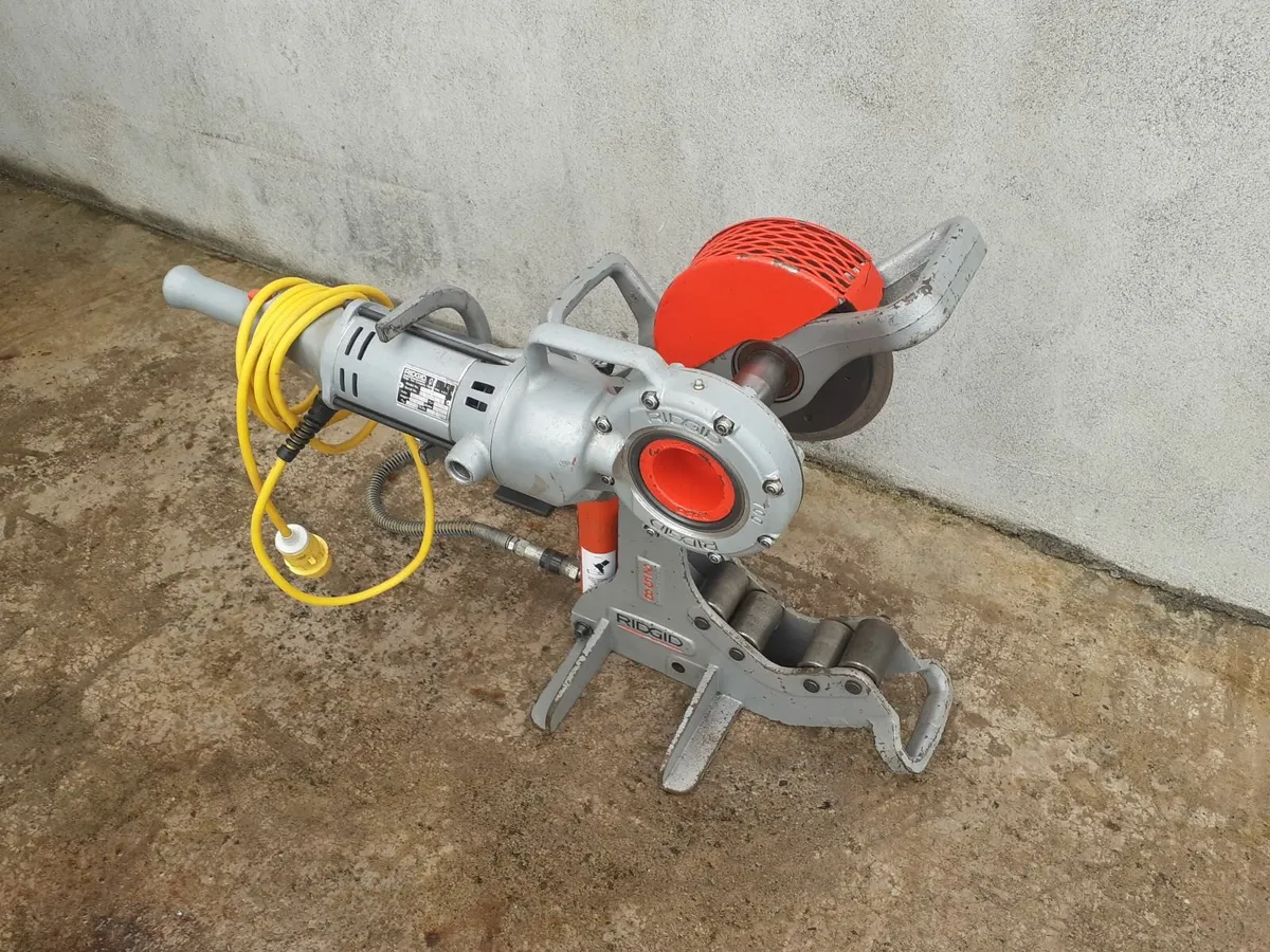 RIDGID 258 HYDRAULIC PIPE CUTTER - Image 1