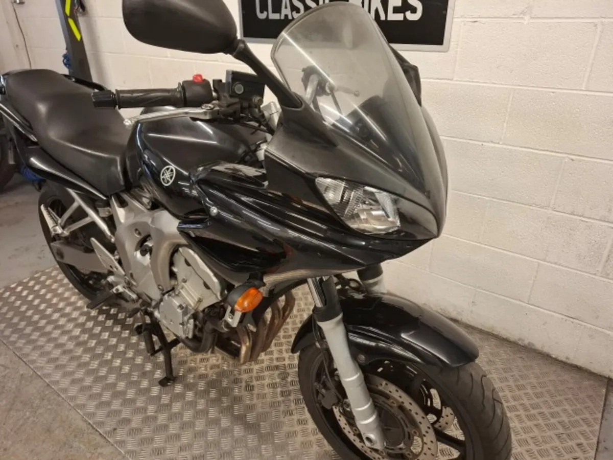 YAMAHA Fazer 600 2008 - Image 2