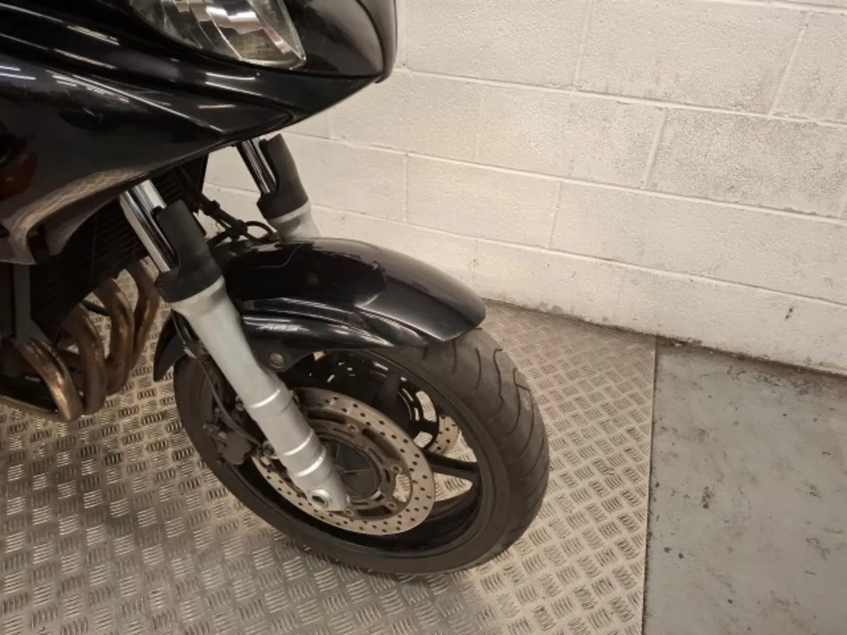 YAMAHA Fazer 600 2008 - Image 3