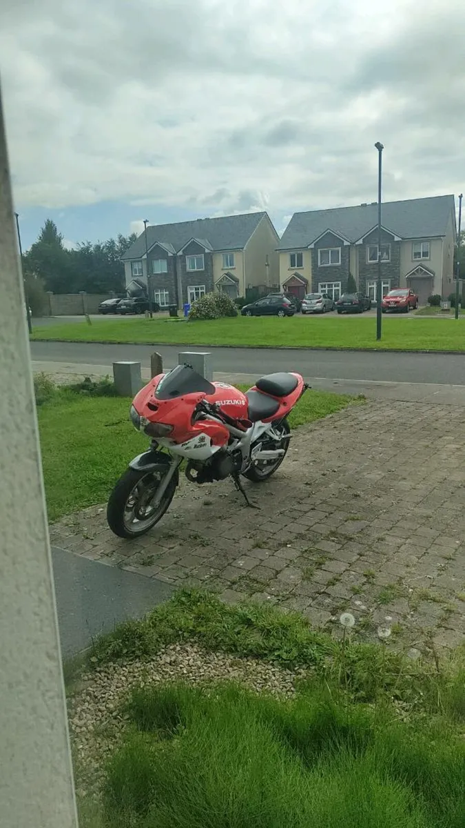Motorbike Suzuki SV650S - Image 1