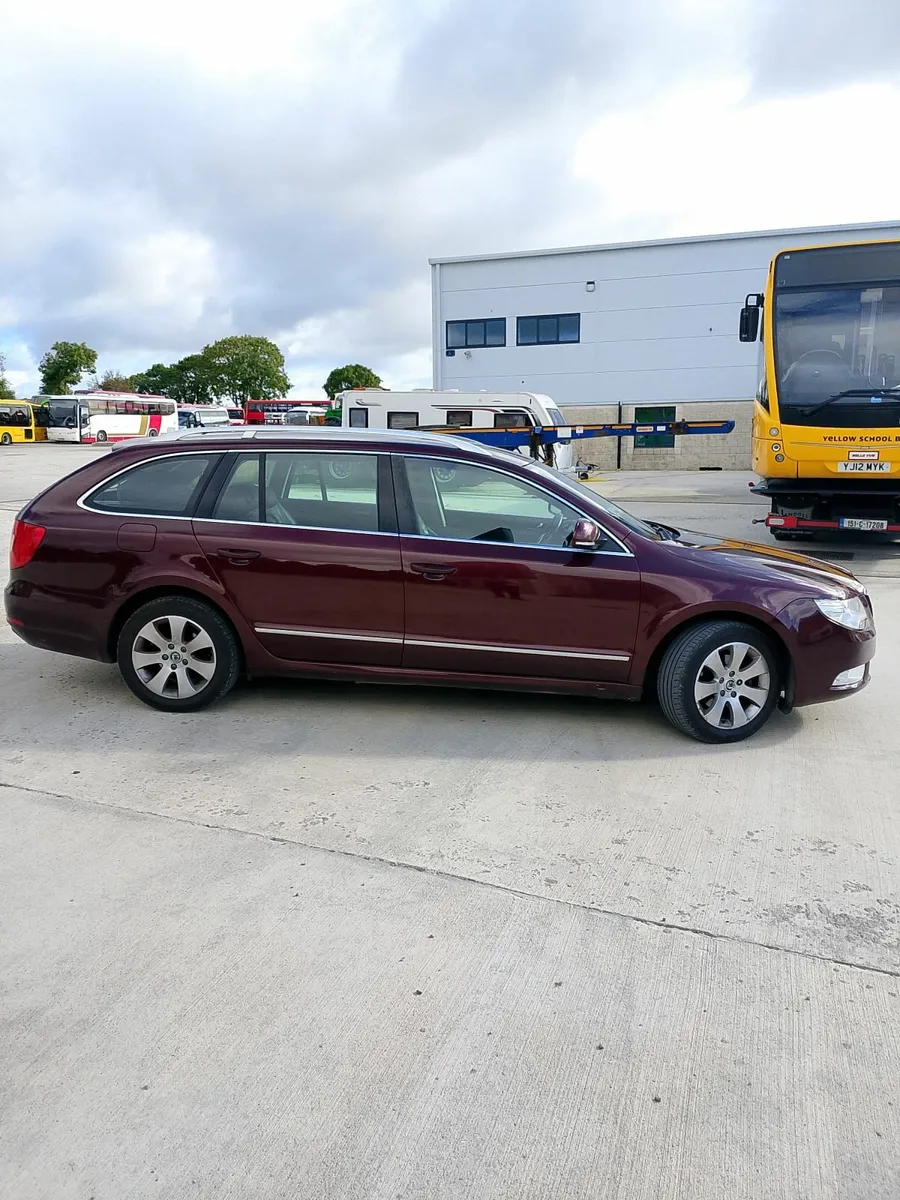Skoda Superb 2010 - Image 1
