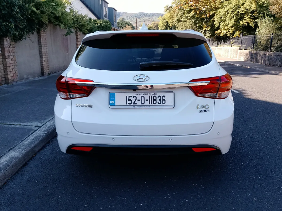 Hyundai i40 Tourer Executive 5DR - Image 4