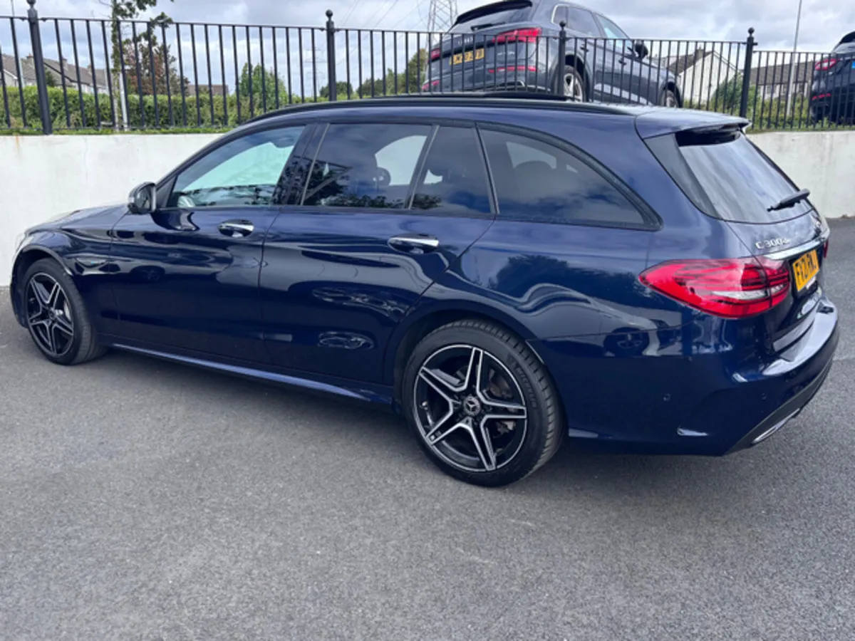 MERCEDES C CLASS C300de AMG NIGHT EDI PREMIUM PLUS - Image 3