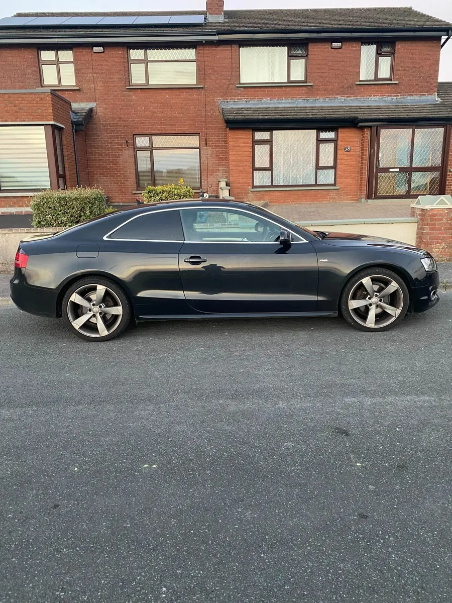 Audi A5 S-Line Black Edition - Image 4