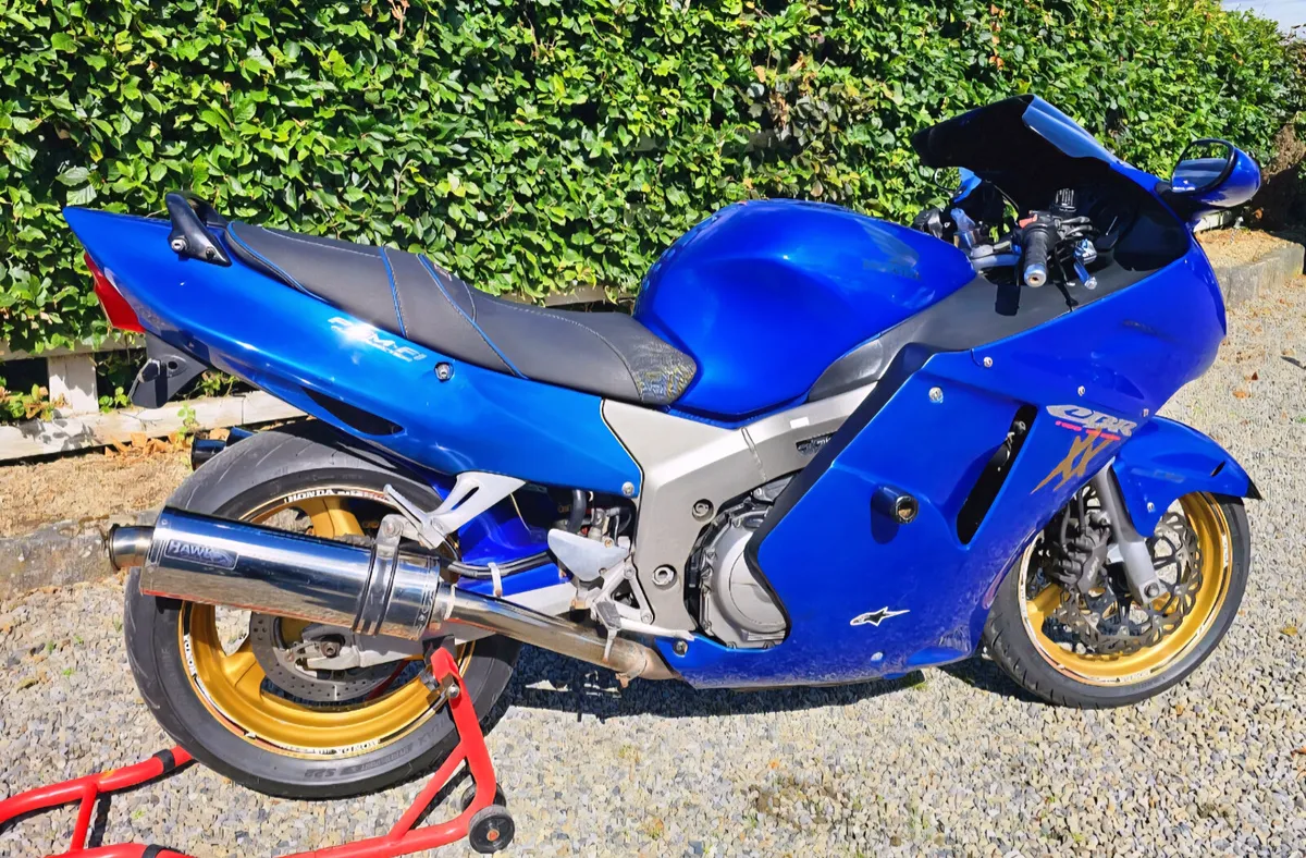 00 Honda CBR 1100XX BLACKBIRD TAXED 1 YR - Image 3
