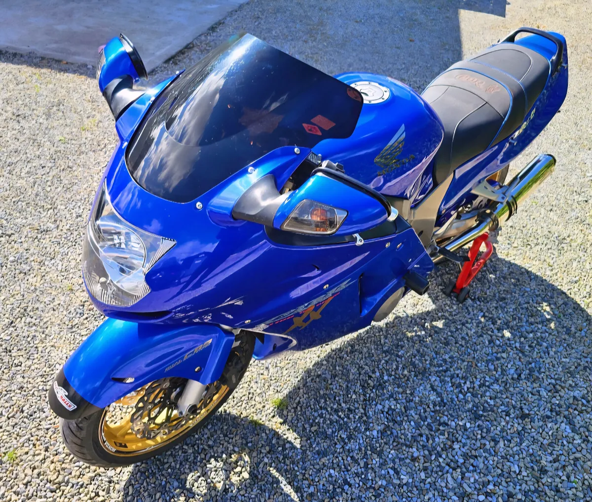 00 Honda CBR 1100XX BLACKBIRD TAXED 1 YR - Image 1