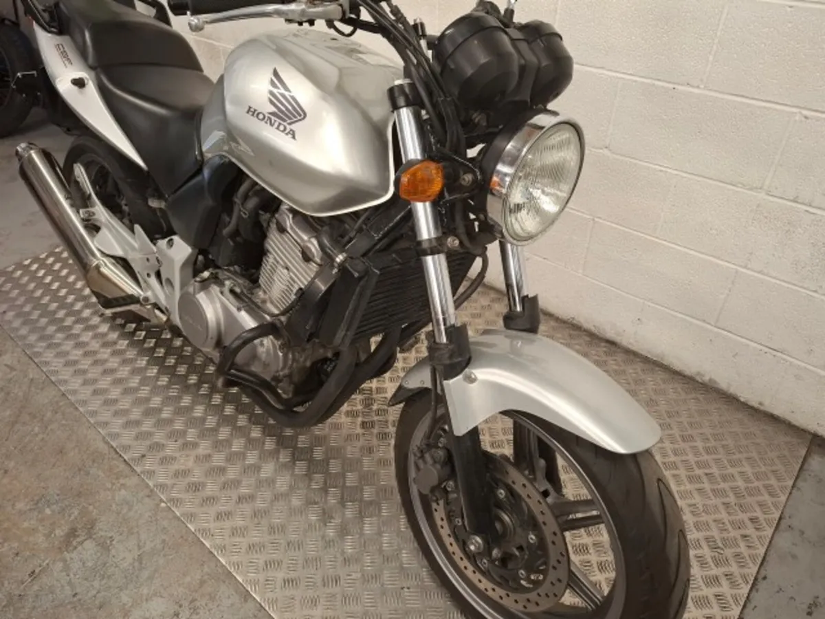 Honda  CBF 500 2005 - Image 2