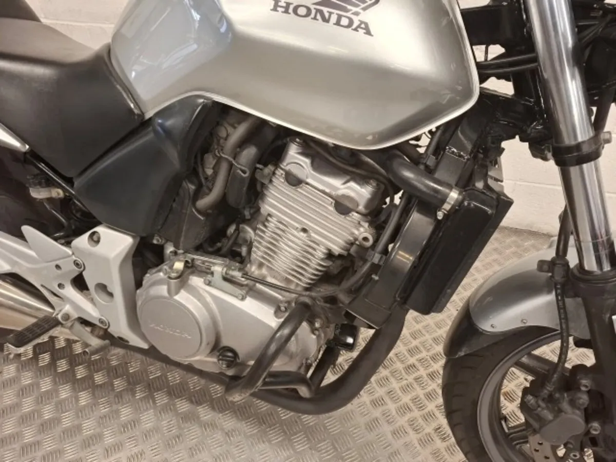 Honda  CBF 500 2005 - Image 4