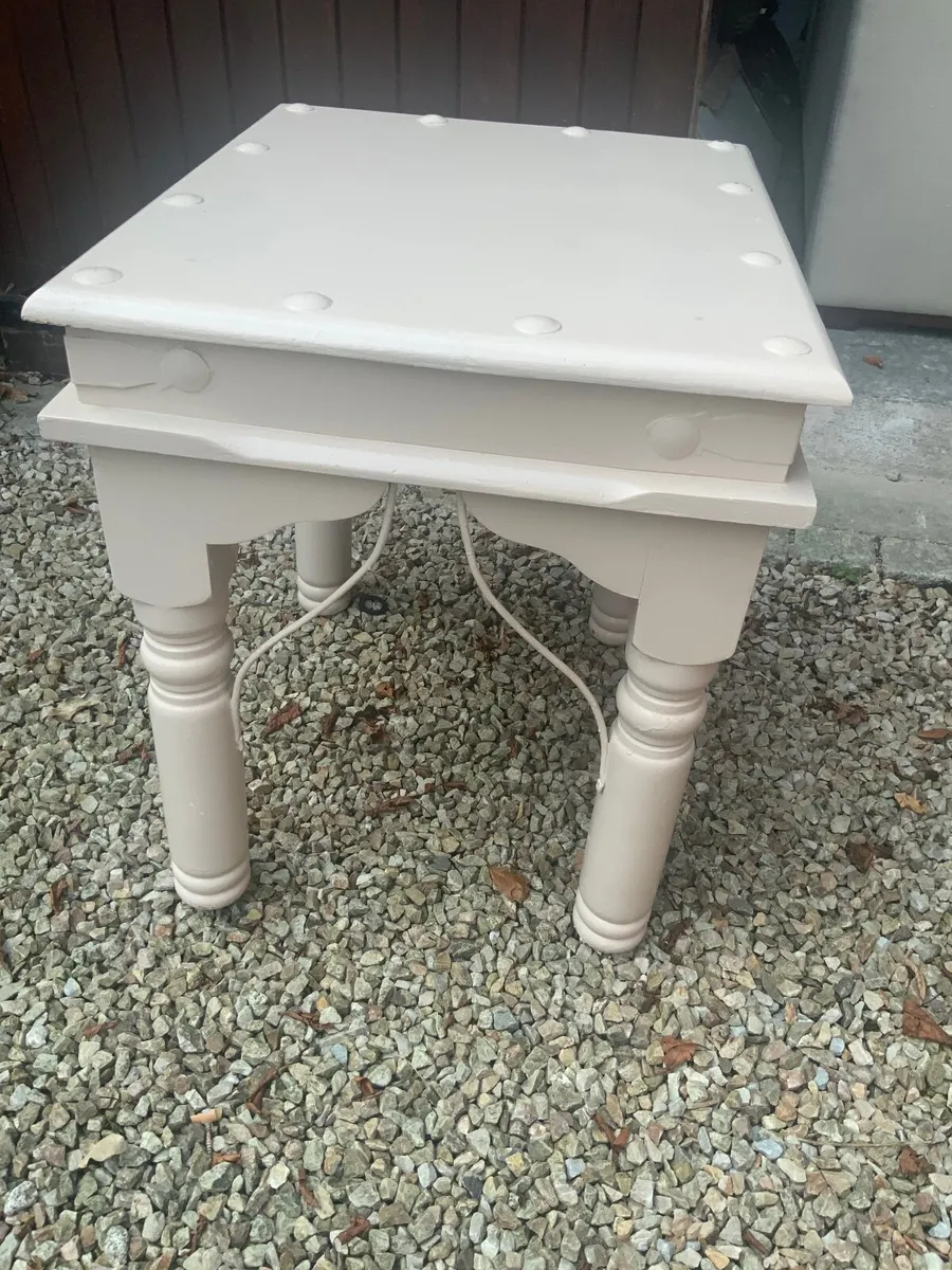 Cream side table - Image 1