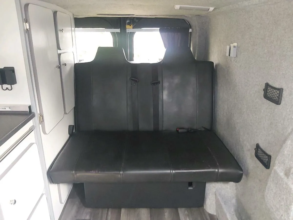 171 Renault Traffic Camper - Image 4