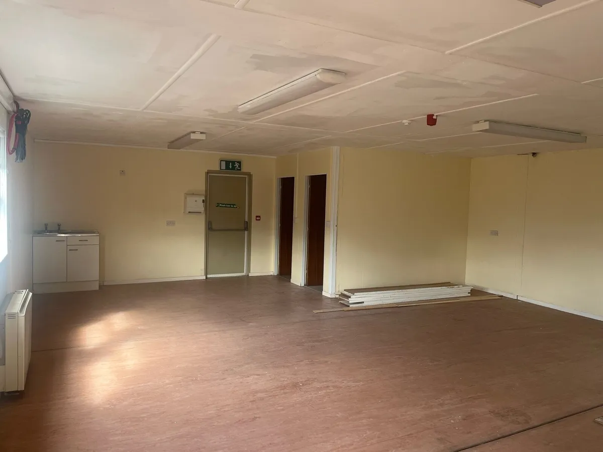11m x 8m Office unit - Image 2
