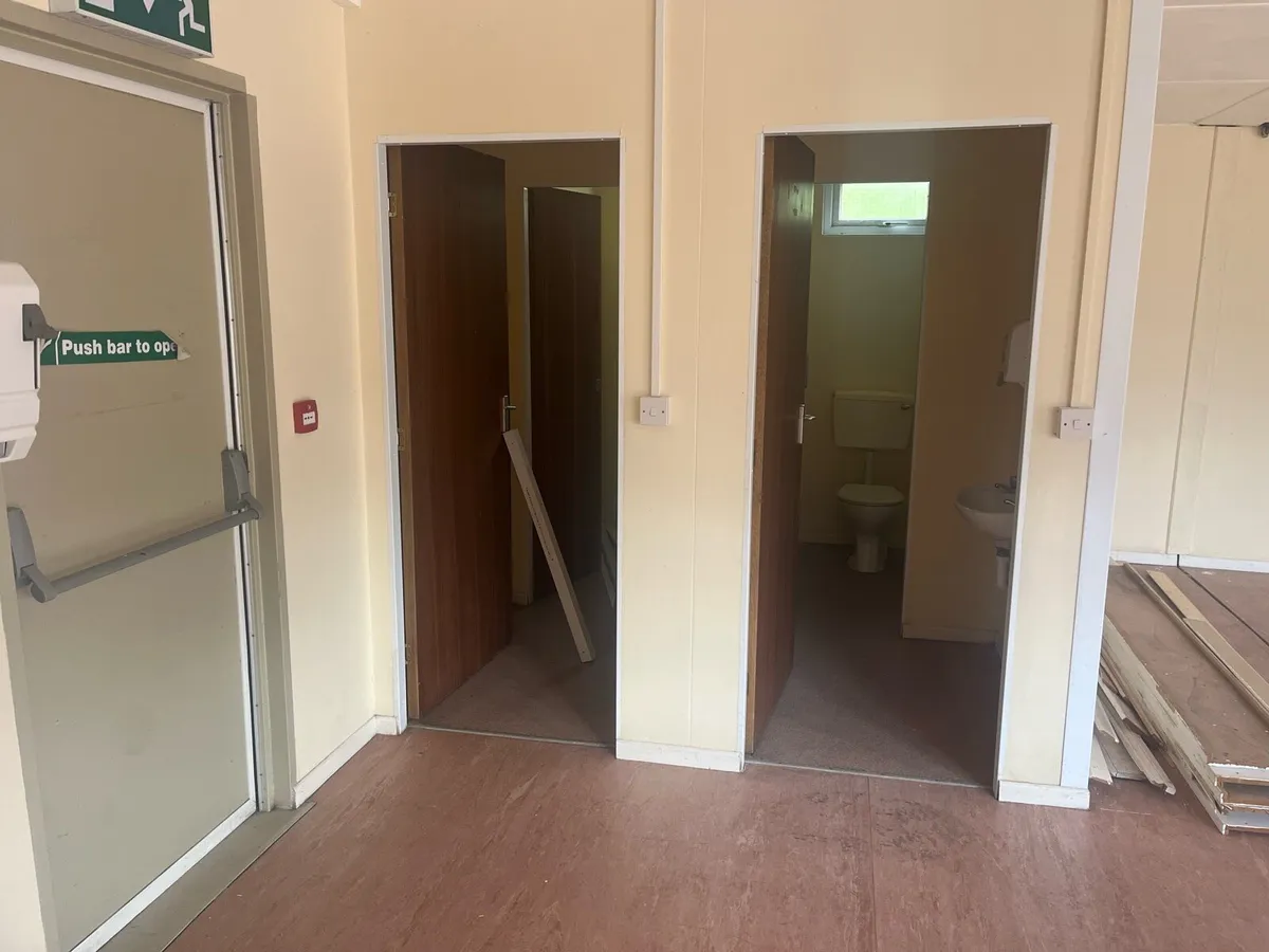 11m x 8m Office unit - Image 3