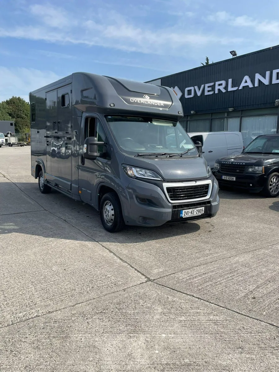 OVERLANDER horsebox R240 low mileage - Image 1