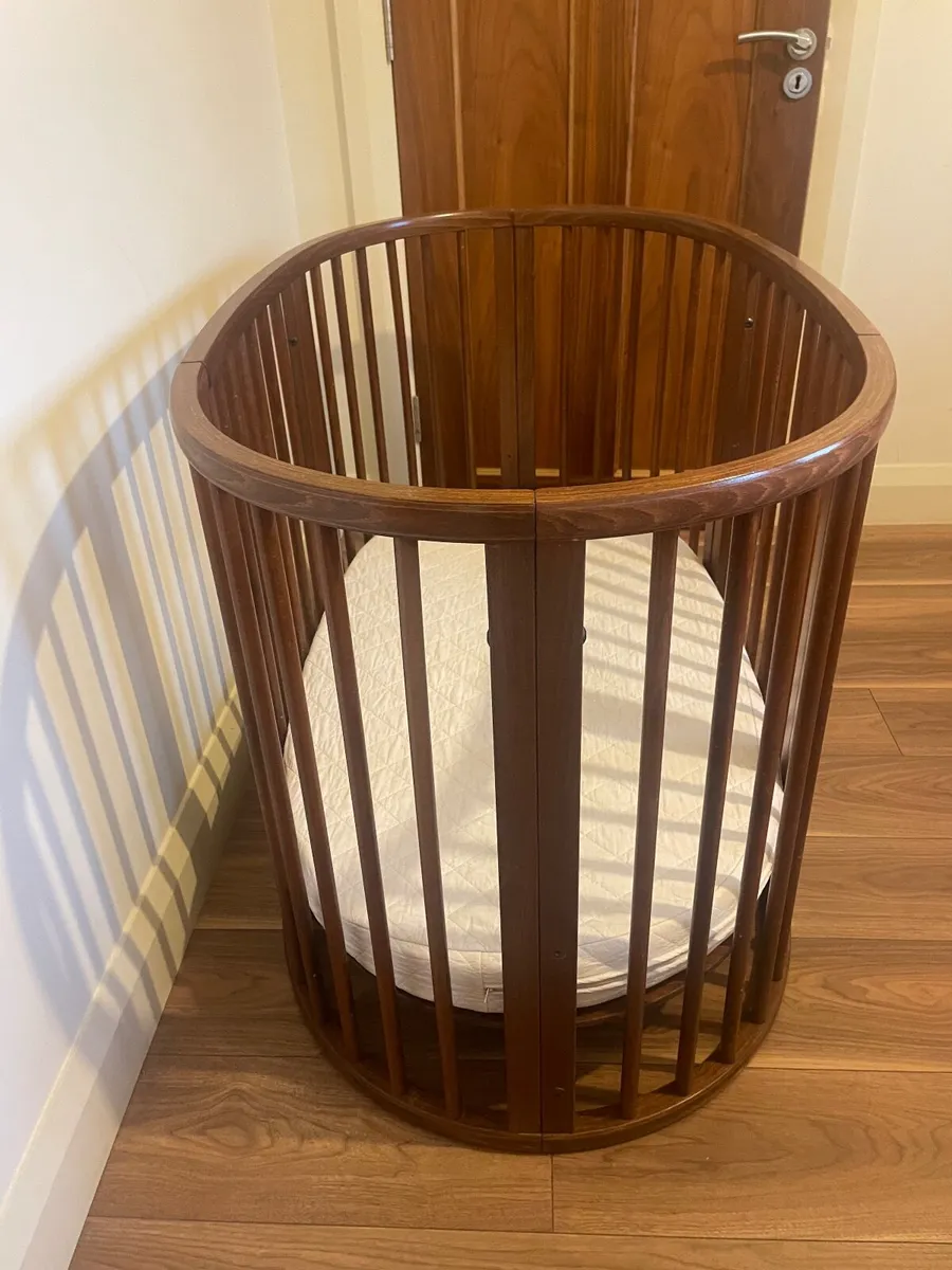Stokke Childs cot - Image 3