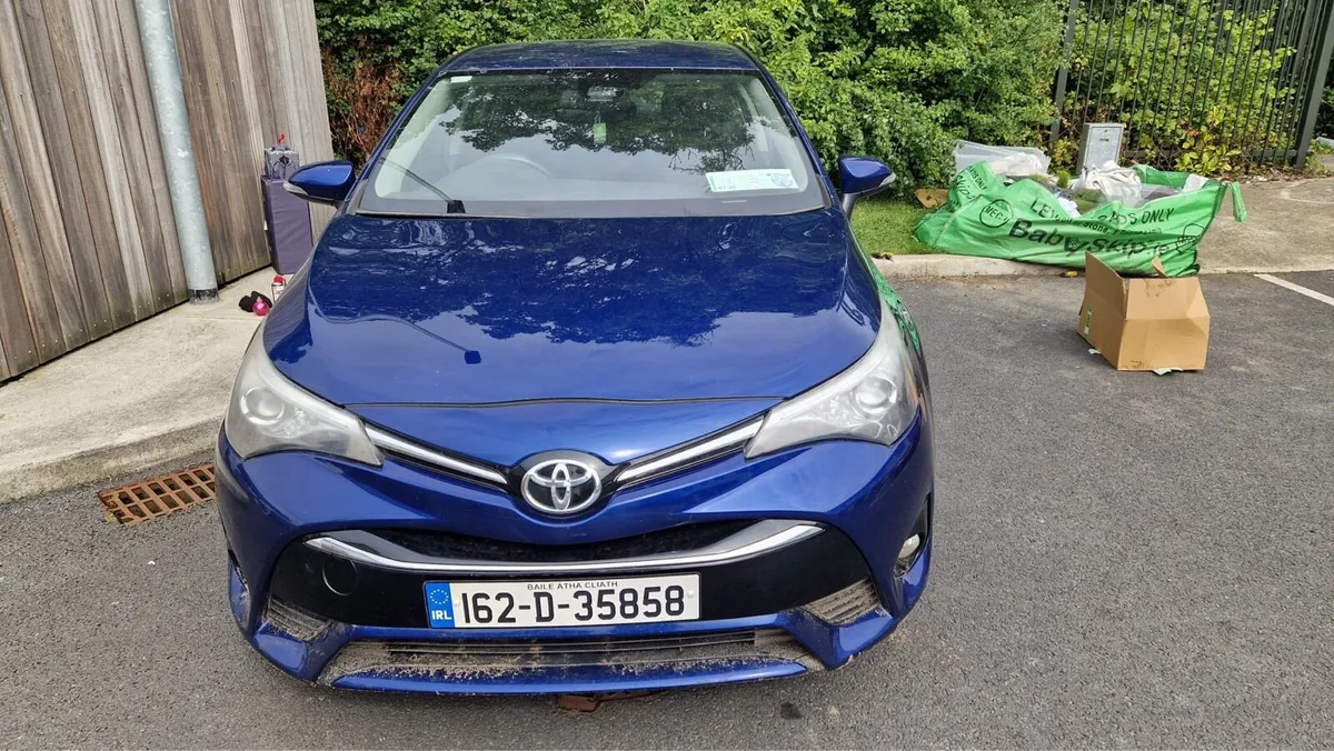 162 TOYOTA AVENSIS BUSINESS EDITION NEEDS ENGINE - Image 1