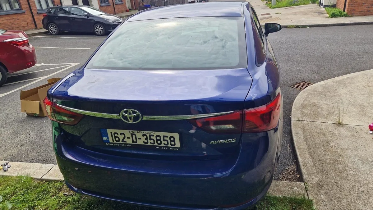 162 TOYOTA AVENSIS BUSINESS EDITION NEEDS ENGINE - Image 2