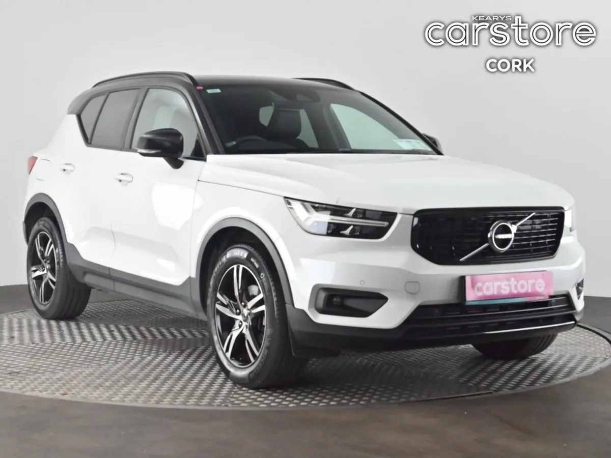 Volvo XC40 T3 (163hp) R-design - Image 1