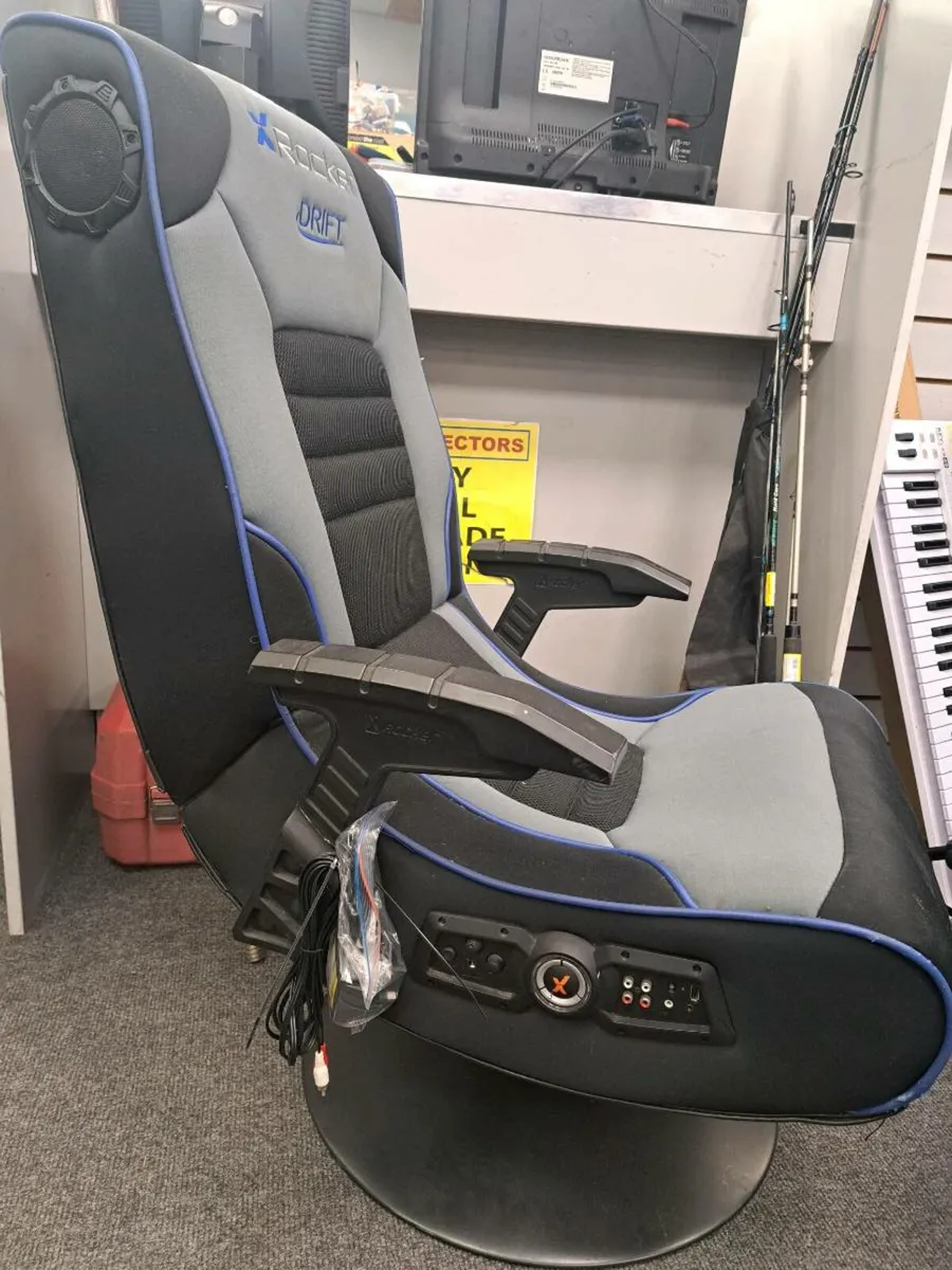 X ROCKER GAMING CHAIR - Image 2